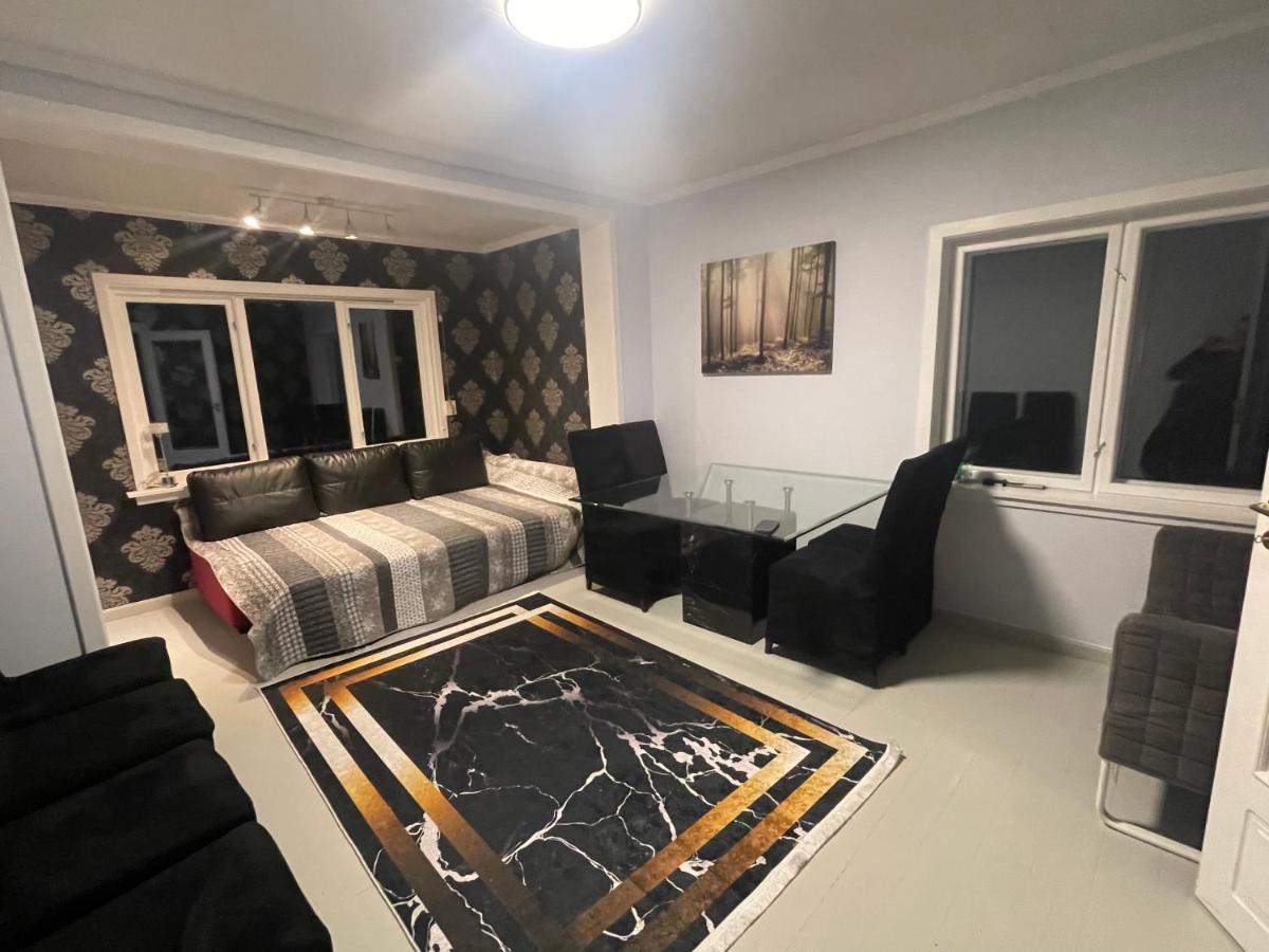 Ledig Rom,Hus,Hostel Til Utleie 7 Km Fra オスロ エクステリア 写真